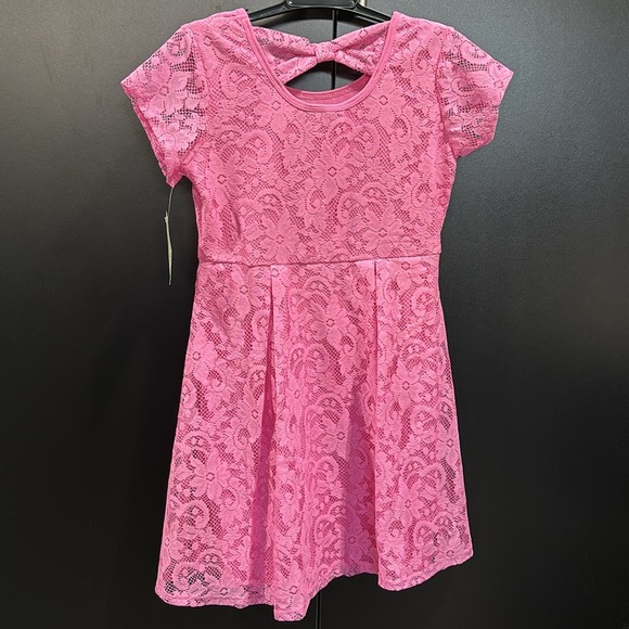 Duchess Lace Overlay, lined, crossback bow back, round neck,short sleeve,flare - Picture 4 of 7